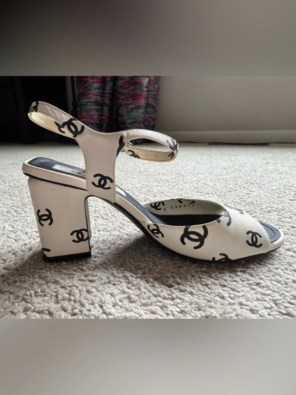 CHANEL 22SS Runway Style Printed CC Slingback Heeled Sandals, Size 37 - Picture 4 of 10
